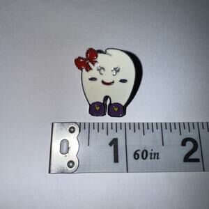 Tooth With Red Bow Dentist Pin Brooch